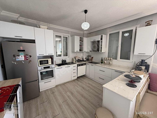 ÇANDARLI BİMEYKO DA 392m2 ARSA İÇİNDE DENİZ MANZARALI YAZLIK