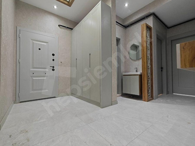 İYİKİDEN ŞEMİKLERDE 3+1CEPHESİ AÇIK OTOPARKLI PANJURLU.EBEVYN BANY.DAİRE.. - Görsel 26