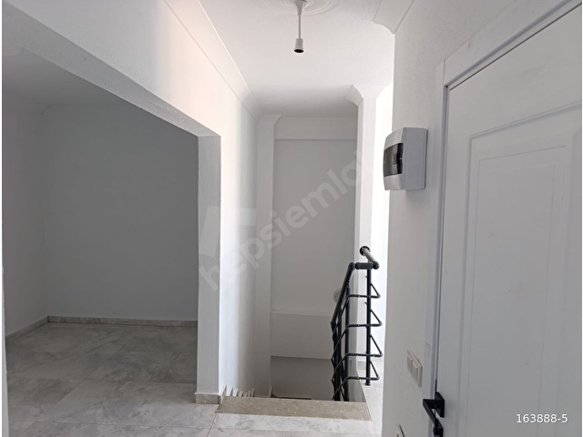 SÖNMEZ EMLKATAN 600 evlerde 4+1 125 m2 dubleks daire - Görsel 5