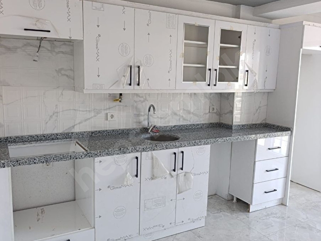 SÖNMEZ EMLKATAN 600 evlerde 4+1 125 m2 dubleks daire - Görsel 3