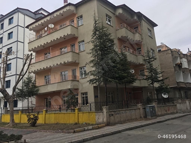 Merkezde Sahibinden Kiralık Ara Kat Doğalgazlı Daire