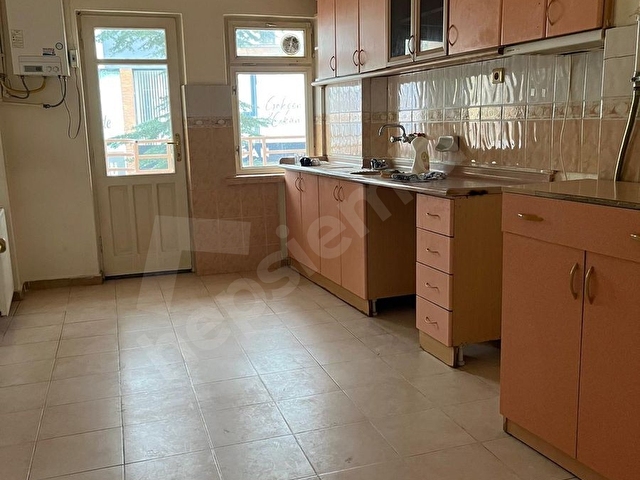 Merkezde Sahibinden Kiralık Ara Kat Doğalgazlı Daire - Görsel 3