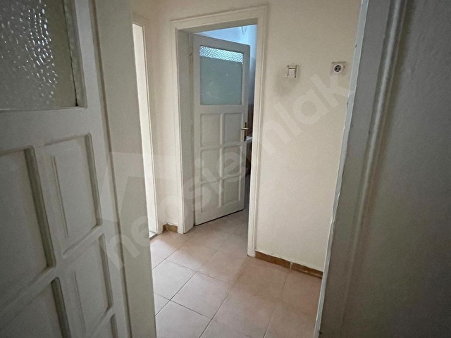 Merkezde Sahibinden Kiralık Ara Kat Doğalgazlı Daire - Görsel 9