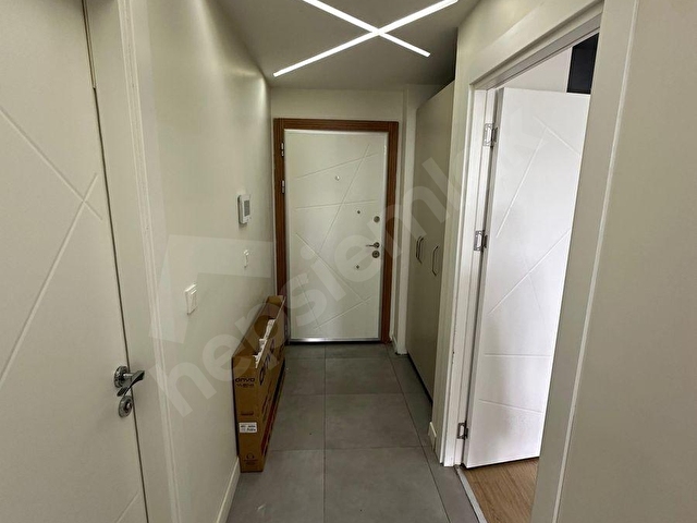 FAMİLYDEN VARLIK TOWER REZİDANSTA 1+1 KİRALIK LÜX EŞYALI DAİRE - Görsel 20