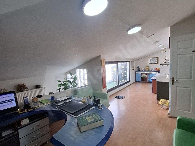 Alsancak Mimar Sinanda 160 m2 kiralık Muayenehane Ofis Büro - Görsel 4