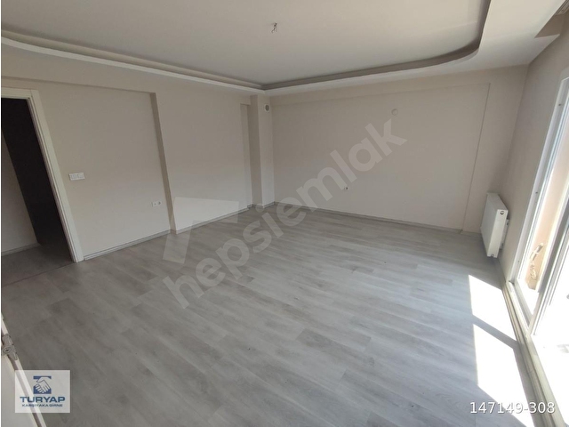 Yeni Girne , Soğukkuyu Mahallesi Geniş ve Ferah Satılık 3+1 Dair - Görsel 8