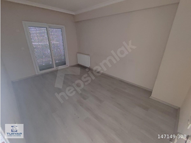 Yeni Girne , Soğukkuyu Mahallesi Geniş ve Ferah Satılık 3+1 Dair - Görsel 20