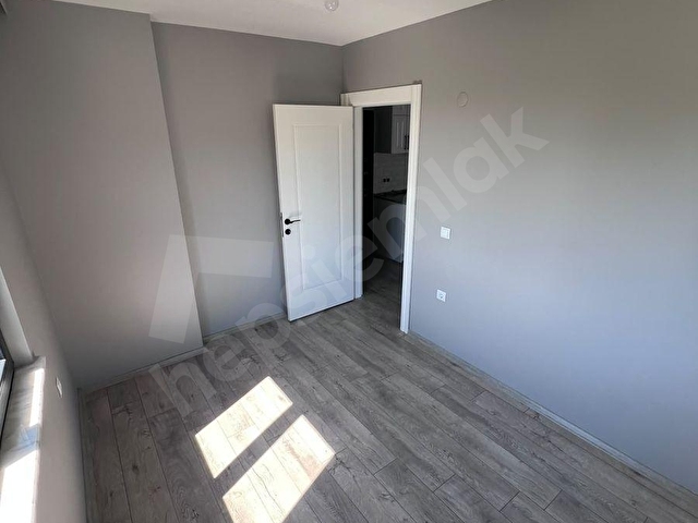CENTURY 21  DEN DENİZE YÜRÜME MESAFESİNDE 1+1 KİRALIK DAİRE ! - Görsel 10