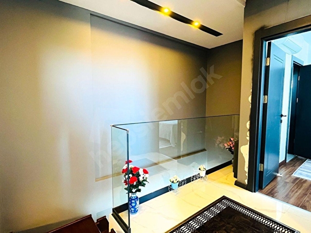 Kuşadasında Ful Eşyalı Deniz Manzaralı Özel Havuzlu Villa - Görsel 30