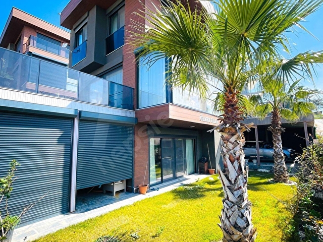 Kuşadasında Ful Eşyalı Deniz Manzaralı Özel Havuzlu Villa - Görsel 10