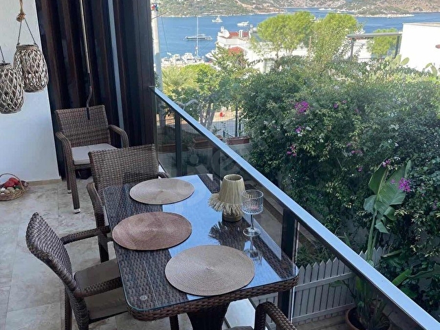 TÜRKBÜKÜNDE DENİZ MANZARALI MODERN SATILIK YAZLIK .