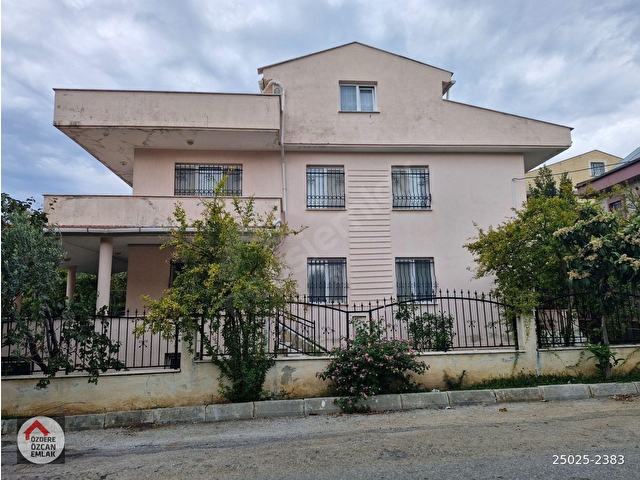İzmir Menderes özdere de tek mustakil ev 2+1/2+1 /1-0 yazlık ve kışlık uygun havacılar kampı na250mt