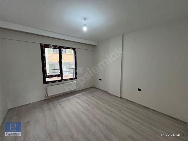 ## NİĞDE EMLAK MERKEZİNDEN BOR CD.CEPHE KOMBİLİ 2+1 SIFIR DAİRE# - Görsel 8
