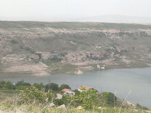 Kayseri Erkilet Taşhan Mahallesi ,Göl Manzaralı,Yola Cepheli Satılık Arsa