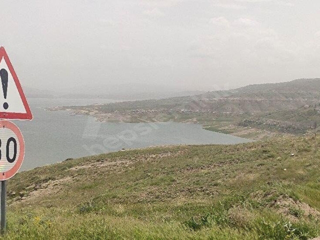 Kayseri Erkilet Taşhan Mahallesi ,Göl Manzaralı,Yola Cepheli Satılık Arsa - Görsel 3
