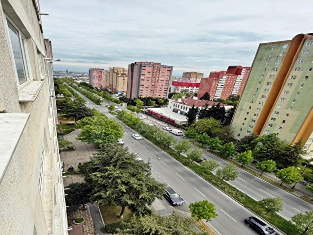 METROBÜSÜN DİBİNDE AİLE APARTMANINDA SATILIK EFSANE 3+1 ARAKAT FIRSAT DAİRE - Görsel 2