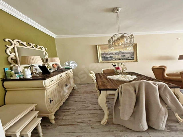 METROBÜSÜN DİBİNDE AİLE APARTMANINDA SATILIK EFSANE 3+1 ARAKAT FIRSAT DAİRE - Görsel 9