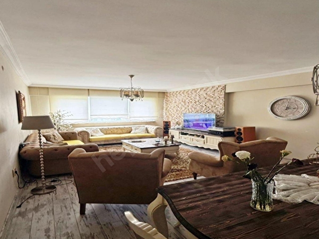 METROBÜSÜN DİBİNDE AİLE APARTMANINDA SATILIK EFSANE 3+1 ARAKAT FIRSAT DAİRE - Görsel 7