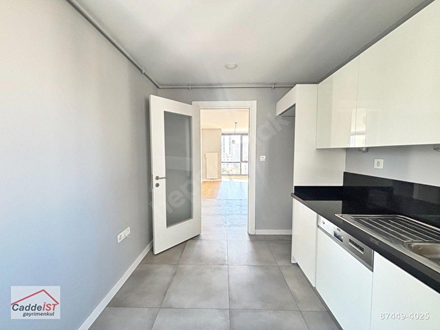 CaddeİST ERENKÖYDE 2017 YAPIMI MARMARAYA YAKIN 80m² 2+1 BOŞ - Görsel 13