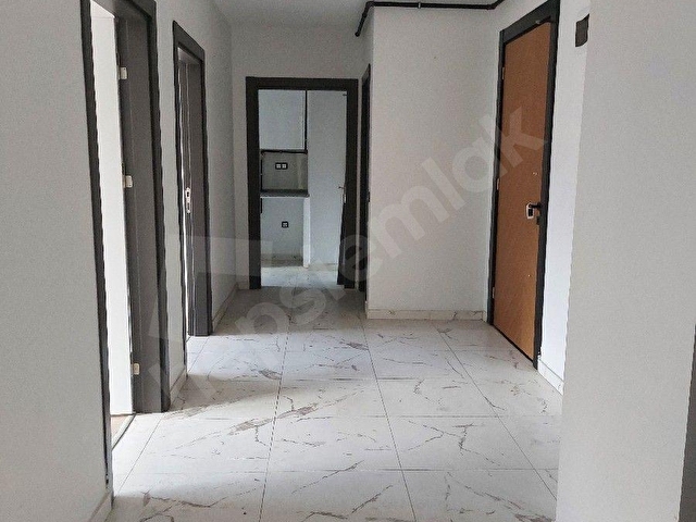 SELCUKLU FORM CENTER DA SIFIR KIRALIK 2+1 118 M2 OFİS - Görsel 8