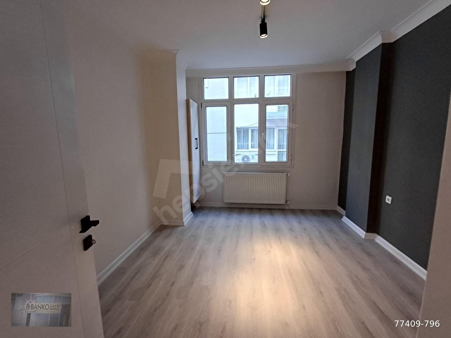 GÜZELYALIDA SAĞLIKOAĞI SOKAĞINDA LÜKS ARA KAT SATILIK DAİRE - Görsel 15