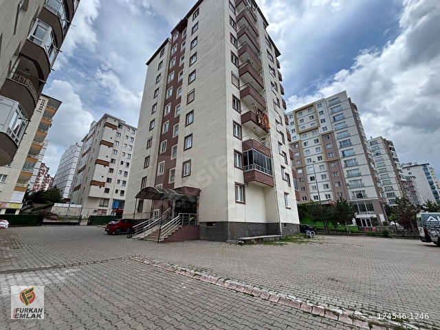 TALAS GÖZDE SOKAKTA GENİŞ VE KULLANIŞLI SATILIK 3+1 DAİRE