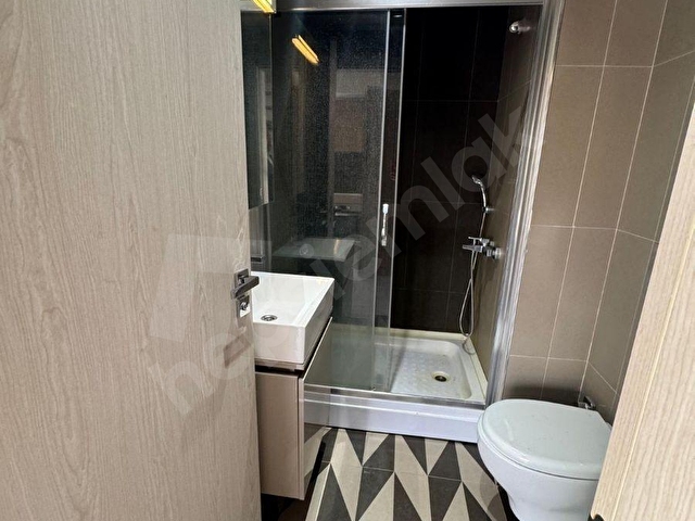 Nef 04 Kağıthanede Kiralık 1+1 Yüksek Kat Köşe Şık Daire - Görsel 13