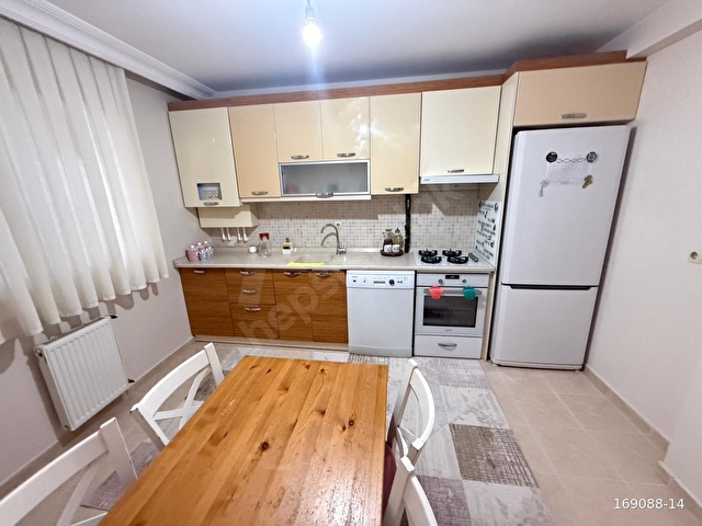 FINDIKLIDA GENİŞ VE KULLANIŞLI SATILIK 3+1 FIRSAT DAİRE - Görsel 9