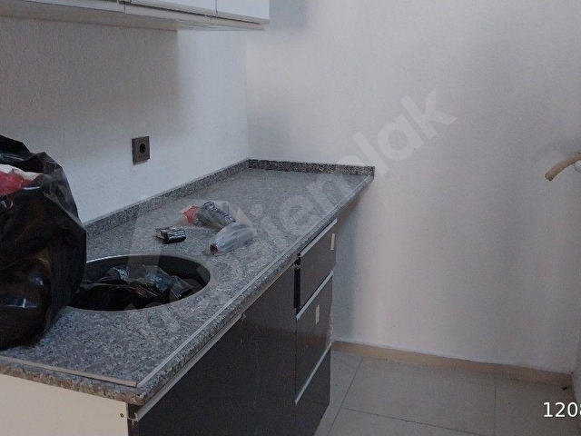 Cadde Üstünde Kiralık Dükkan, Mağaza - Görsel 10