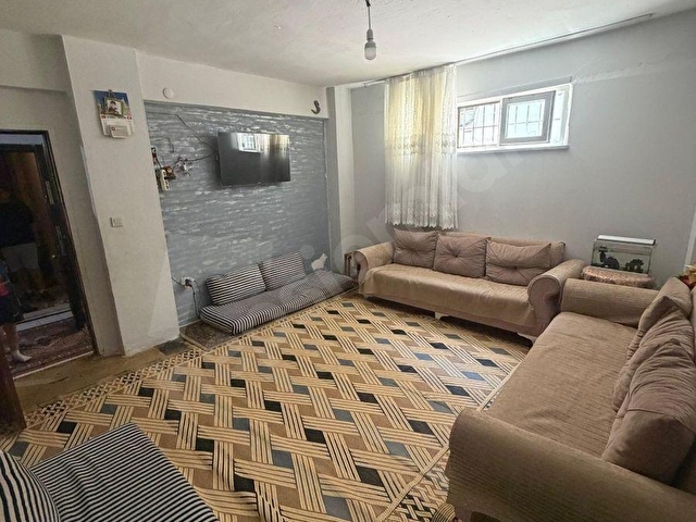 Torunlar Gayrimenkulden Satılık 2+1 Kat Mülkiyetli Bodrum Kat Daire