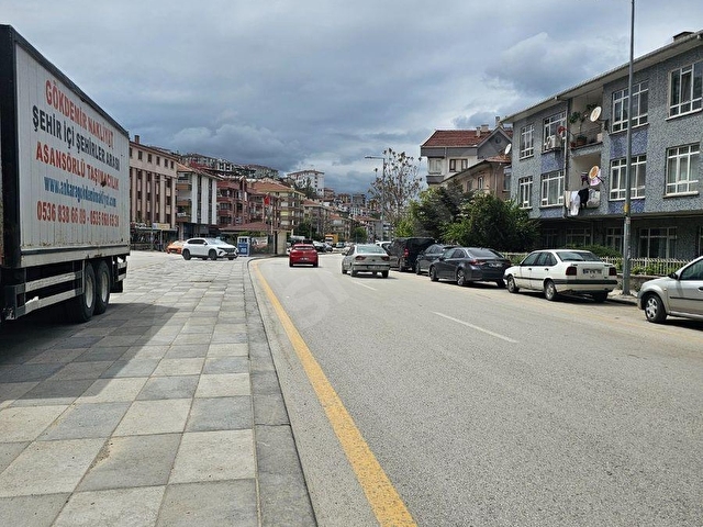 İNCESU CADDESİ NDE ACİL DEVREN KİRALIK DÜKKAN - Görsel 5
