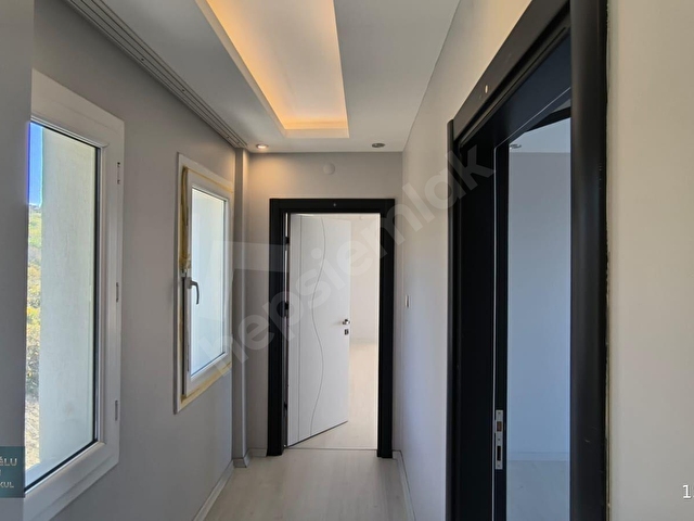 KUŞADASI SOĞUCAK MEVKİİ FULL DENİZ MANZARALI OZEL HAVUZLU - Görsel 28