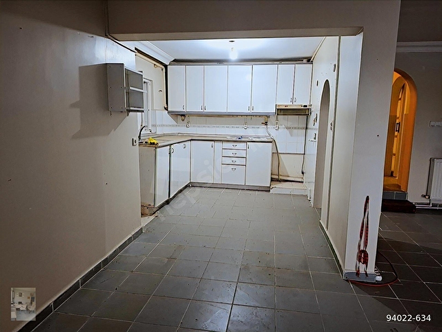 BAYRAMOĞLUNDA ERİKLİ YALI DA SATILIK BAHÇE KATI DAİRE