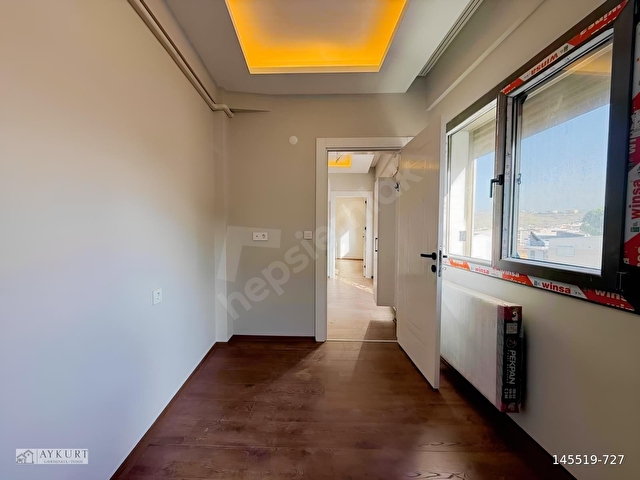 ÇARŞININ GÖBEĞİNDE A KALİTEDE TASARLANMIŞ ŞIK ÜST KAT 2+1 DAİRE - Görsel 24