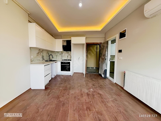 ÇARŞININ GÖBEĞİNDE A KALİTEDE TASARLANMIŞ ŞIK ÜST KAT 2+1 DAİRE - Görsel 11