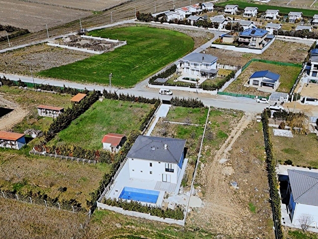 Silivri Kavaklı Hürriyet Mahallesi 1000 m2 Satılık Arsa. - Görsel 7