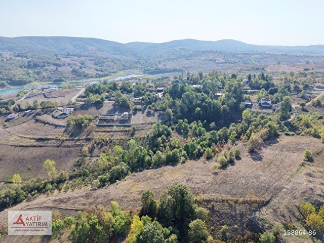 KANDIRADA ÇAPI DÜZGÜN 1.058 M2 GÖL MANZARALI YATIRIMLIK TARLA - Görsel 27