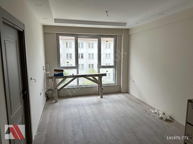 SÜMBÜLLERDEN ESENLİ CD. YAKINI ARAKAT KULLANIŞLI 1+1 DAİRE
