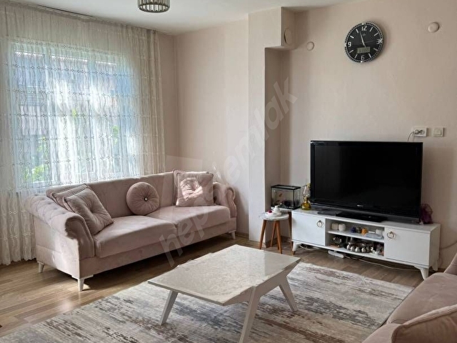 Kanaryada toplu ulaşıma çok yakın 2+1 SATILIK DAİRE - Görsel 22