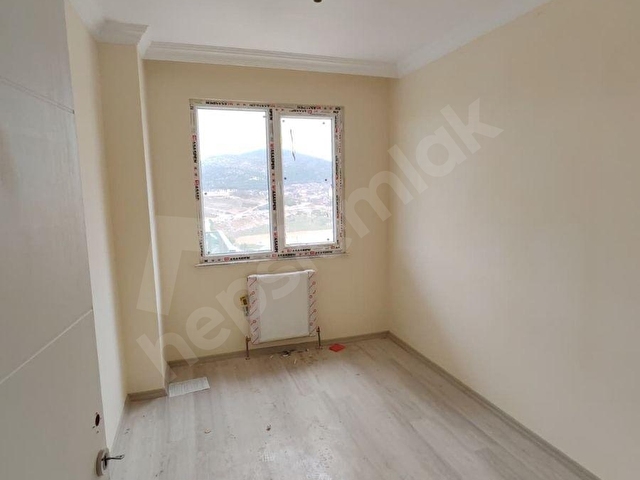 AKSOYDAN ALTINKENT SİTESİNDE BAĞIMSIZ MUTFAKLI 3+1 145 m2 DAİRE - Görsel 7