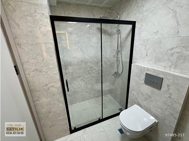 ROYAL EMLAK MERSİN TÖMÜK MAH YATAY MİMARİ TATİL KÖYÜNDE SATILIK 1+1 YAZLIK DAİRE DENİZE YAKIN - Görsel 28