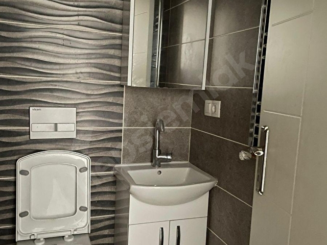 ALBAYRAKTAN SATILIK BELEDİYE YANI EŞYALI FIRSAT 1+1 DAİRE - Görsel 14