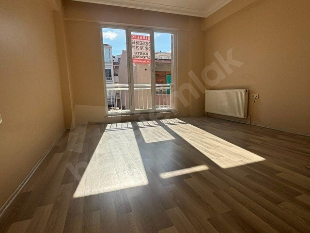 BARTU GAYRİMENKULDEN 100.YIL MAHALLESİNDE KİRALIK 2+1 DAİRE - Görsel 2