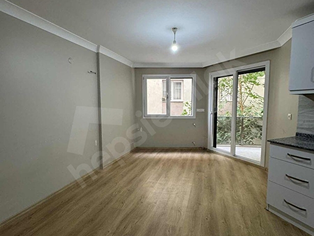 ESHOT SON DURAKLARA KOMŞU 1+1 BALKONLU DAİRE !! - Görsel 9