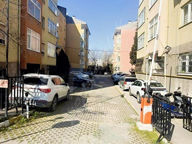 MERTER ONUR SİTESİNDE ARA KAT 3+1 DAİRE (Arsa payı 54m2) - Görsel 4