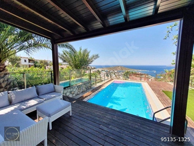 Gümüşlük Yalıkavak Özel Havuzlu Deniz Manzaralı Villa