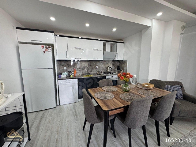 DAVUTLAR MERKEZDE HAVUZLU SITEDE 2+1 DAİRE - Görsel 3