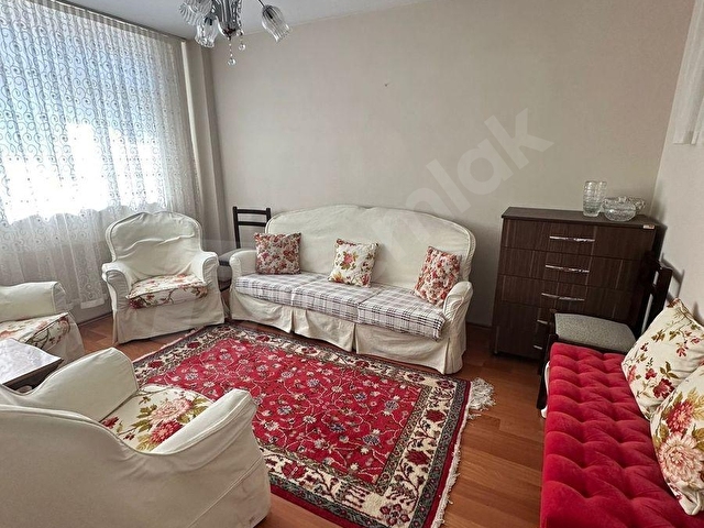 ŞEHREMİNİ MİMARKASIM CADDESİNDE 2+1 FULL EŞYALI KİRALIK DAİRE - Görsel 2