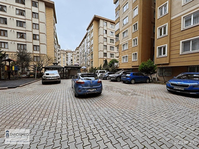 AYTAÇ YILDIZDAN METROBÜSE YÜRÜME MESAFESİNDE SATILIK 3+1 - Görsel 28