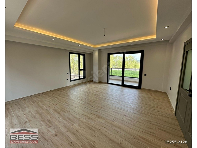 BESSDEN SAZOVA MAHALLESİNDE SİTE İÇERİSİNDE SATILIK 4+1 VİLLA - Görsel 10